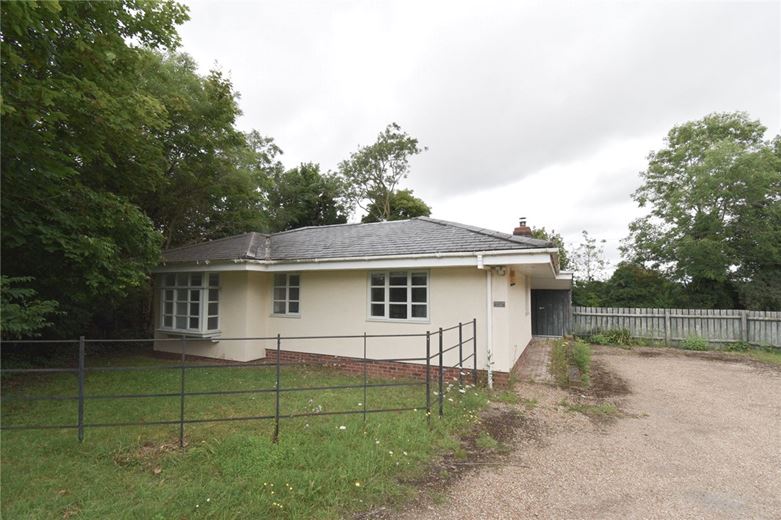 3 bedroom bungalow, Gog Magog Hills Estate, Babraham CB22 - Let Agreed