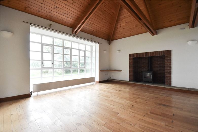 3 bedroom bungalow, Gog Magog Hills Estate, Babraham CB22 - Let Agreed
