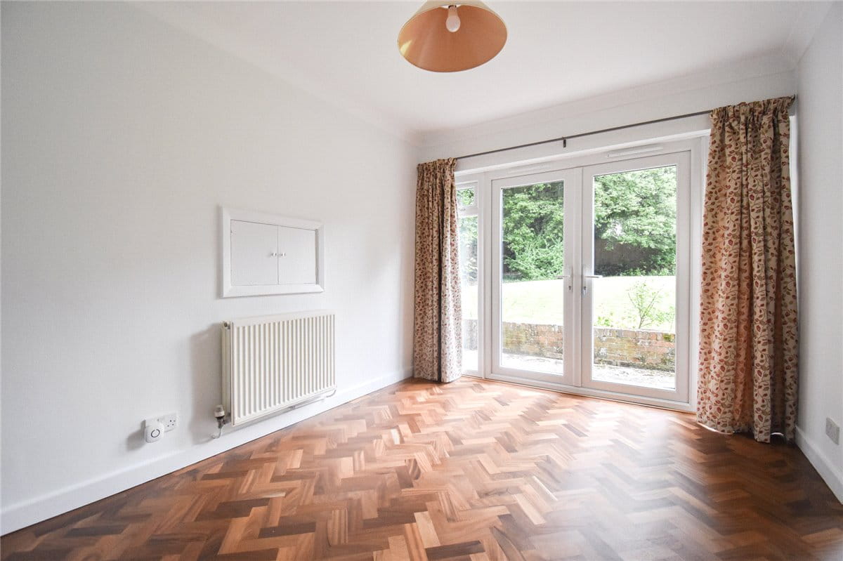 4 bedroom house, Spinney Drive, Great Shelford CB22 - Available