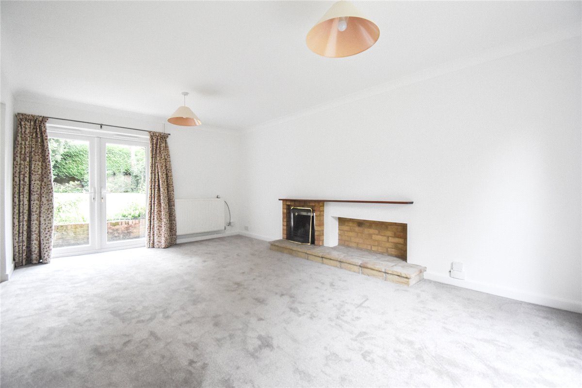 4 bedroom house, Spinney Drive, Great Shelford CB22 - Available