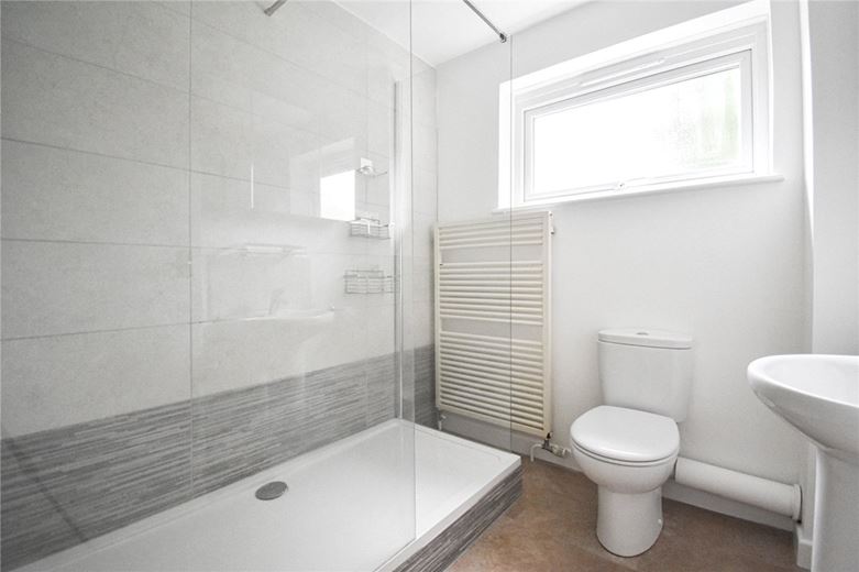 4 bedroom house, Spinney Drive, Great Shelford CB22 - Available