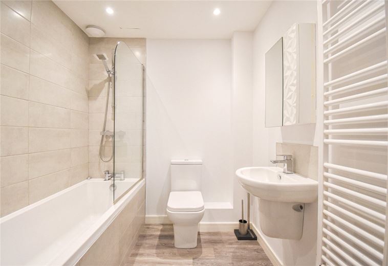 2 bedroom flat, Bell Road, Bottisham CB25 - Let Agreed