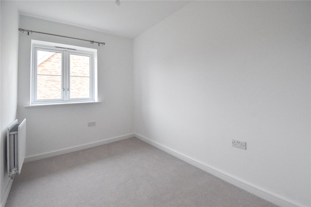 3 bedroom house, Ely Drive, Bishop Stortford CM23 - Let Agreed