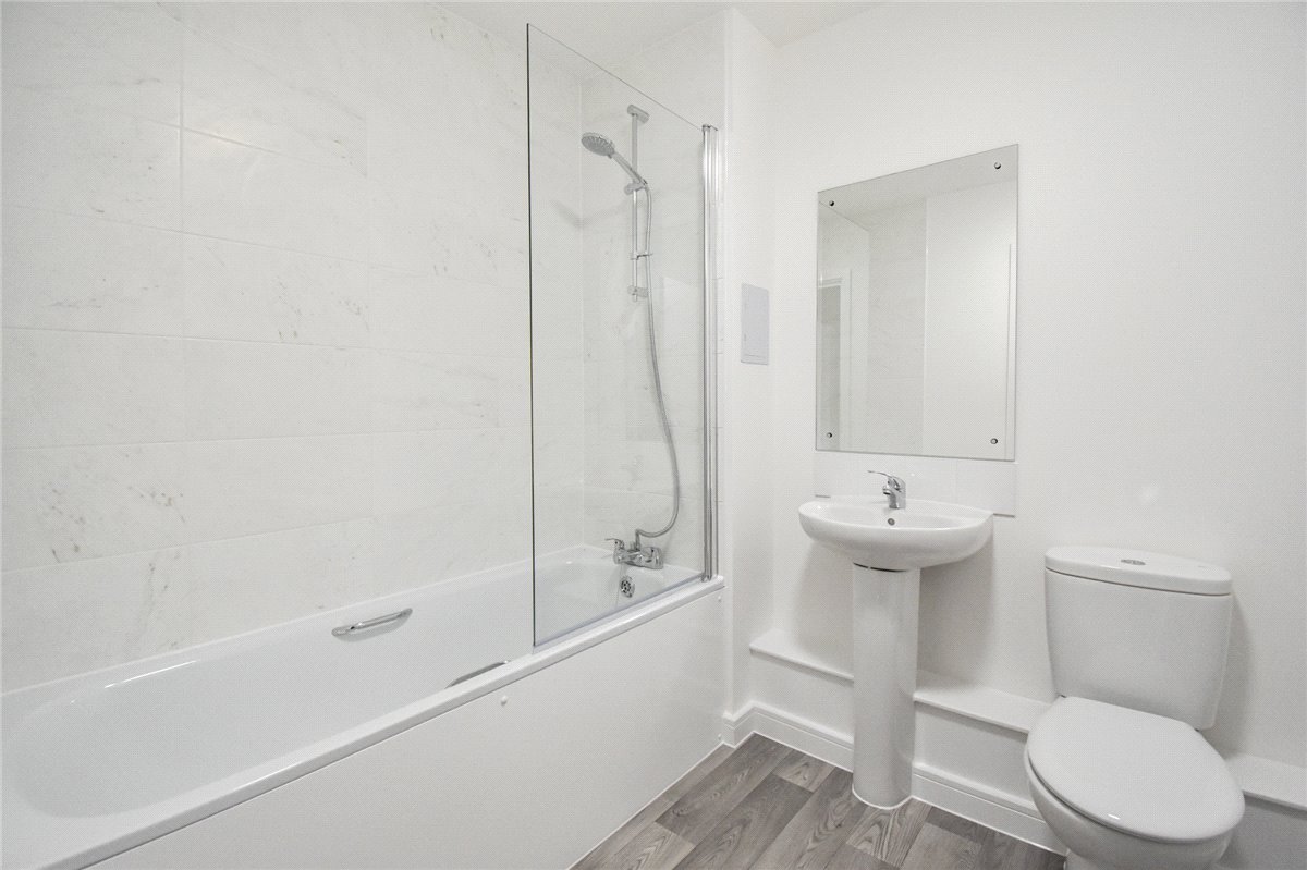 3 bedroom house, Ely Drive, Bishop Stortford CM23 - Let Agreed