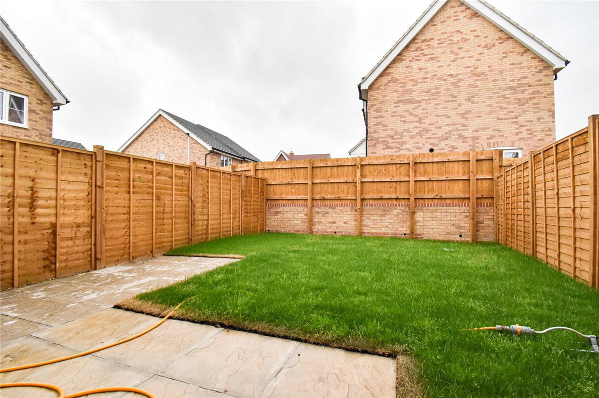 3 bedroom house, Ely Drive, Bishop Stortford CM23 - Let Agreed