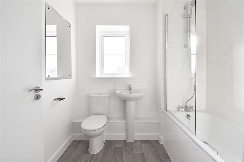 3 bedroom house, Coventry Drive, Bishop's Stortford CM23 - Let Agreed