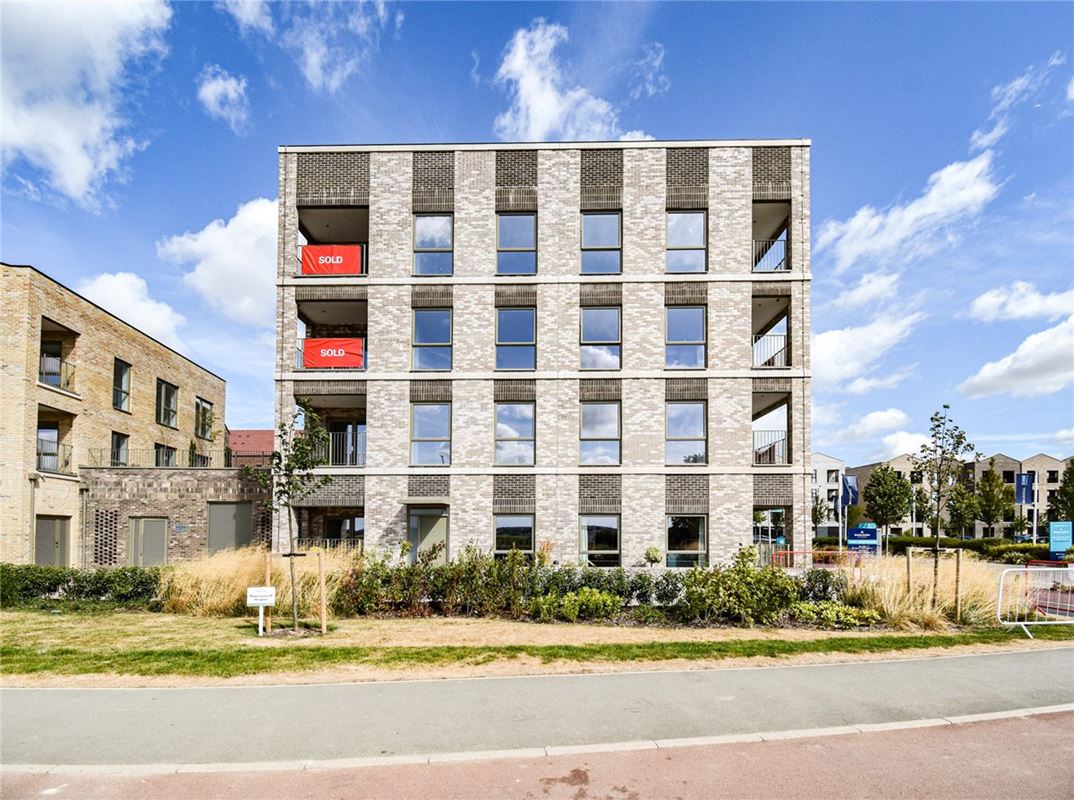 2 bedroom flat, Marleigh Avenue, Cambridge CB5 - Let Agreed