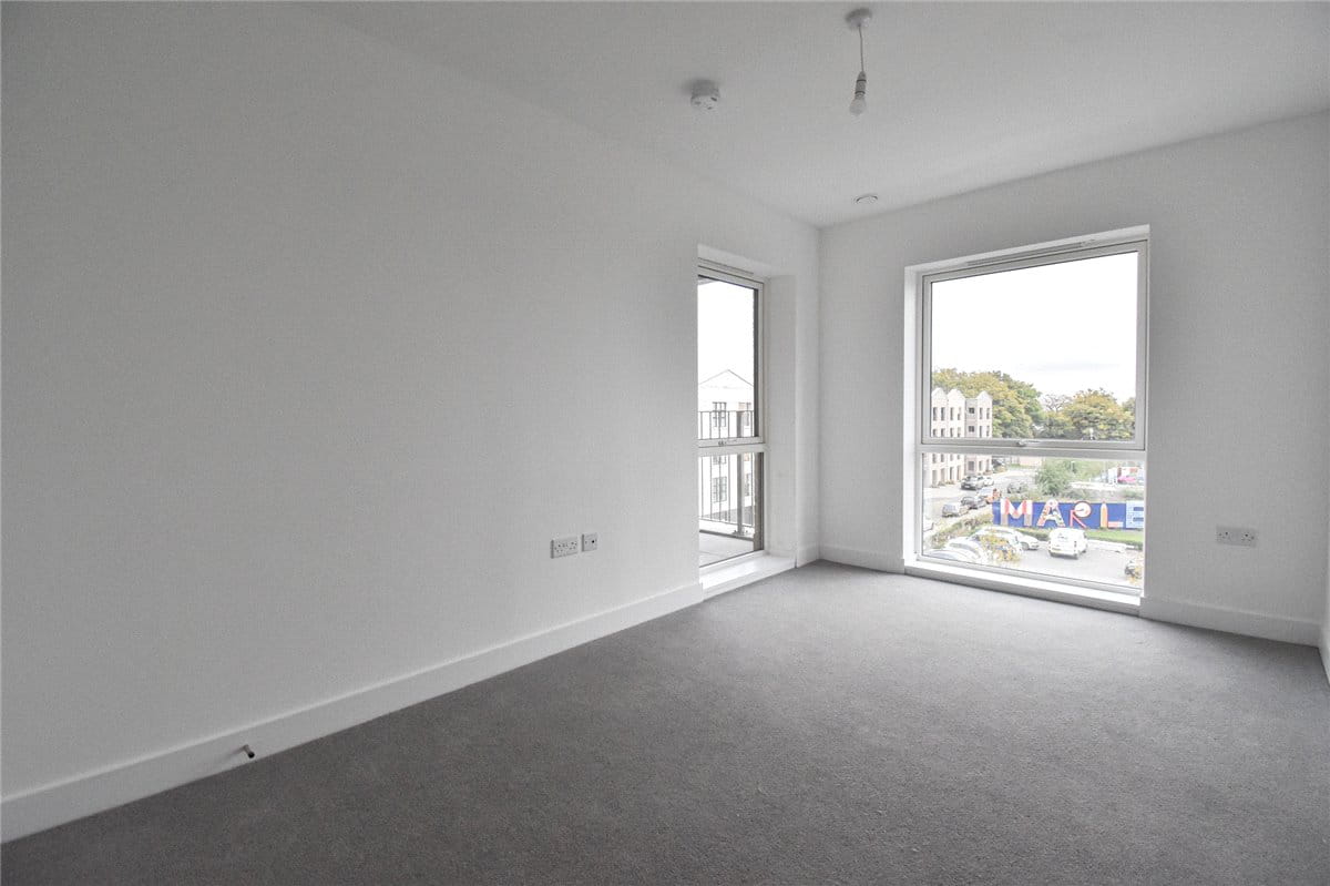 2 bedroom flat, Marleigh Avenue, Cambridge CB5 - Let Agreed