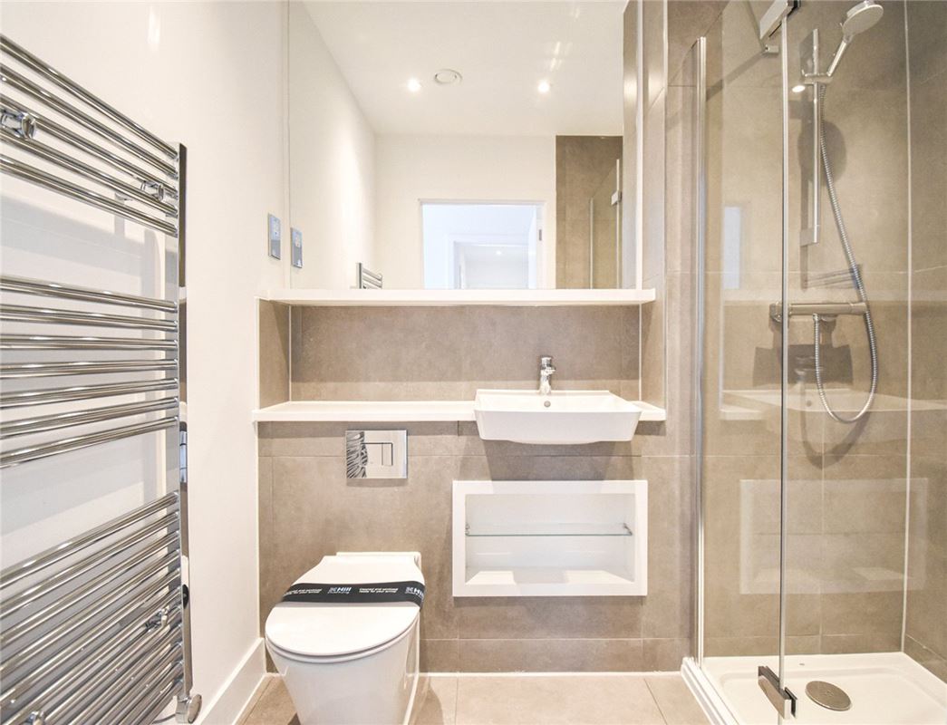 2 bedroom flat, Marleigh Avenue, Cambridge CB5 - Let Agreed