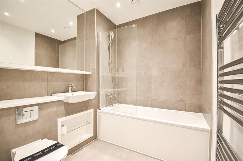 2 bedroom flat, Marleigh Avenue, Cambridge CB5 - Let Agreed