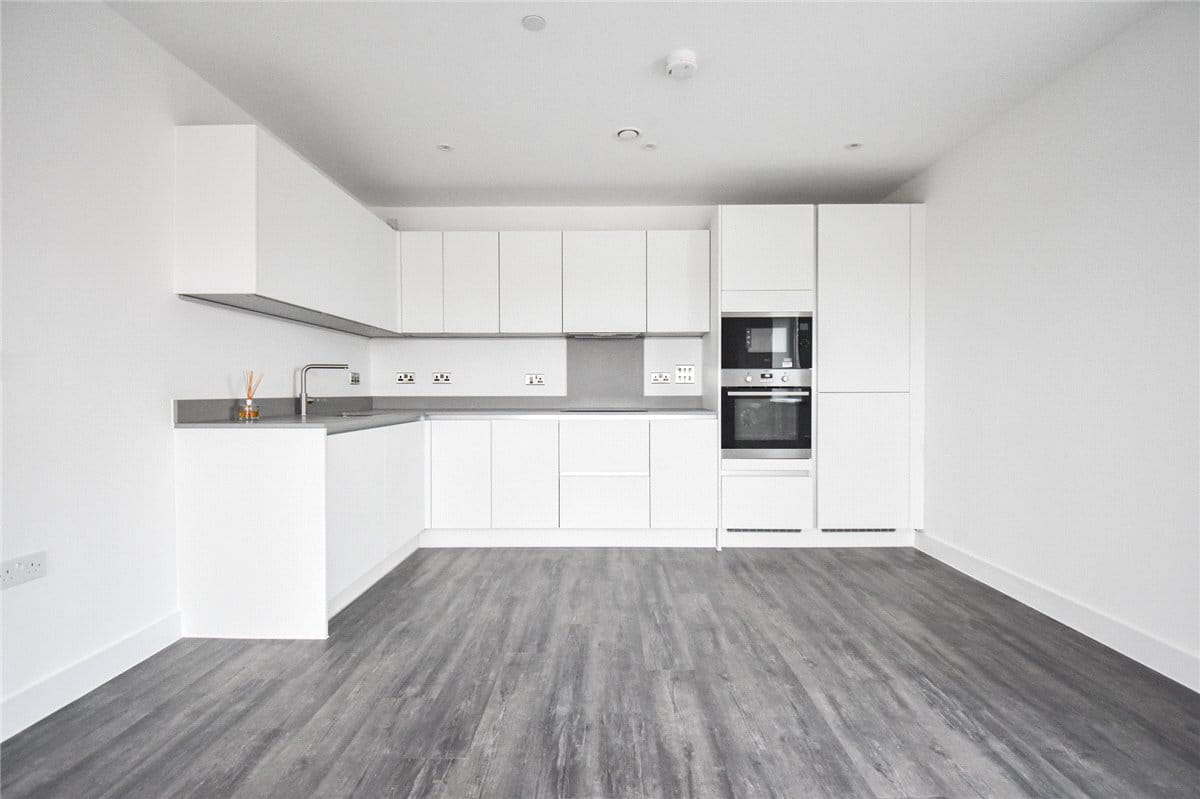 2 bedroom flat, Marleigh Avenue, Cambridge CB5 - Let Agreed