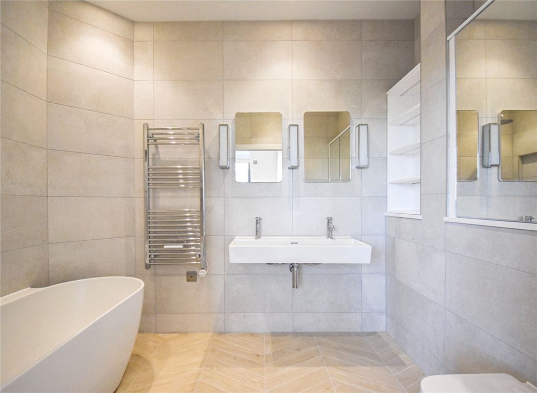 2 bedroom flat, Hamied Mansions, 14-17 Regent Terrace CB2 - Let Agreed