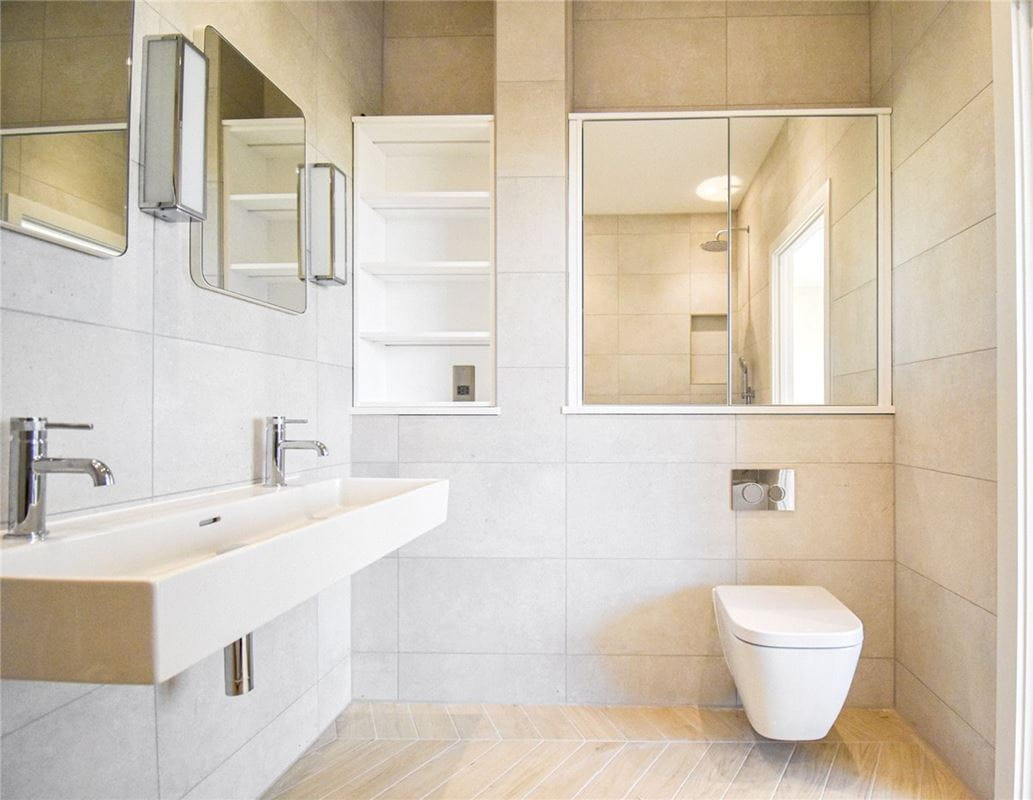 2 bedroom flat, Hamied Mansions, 14-17 Regent Terrace CB2 - Let Agreed