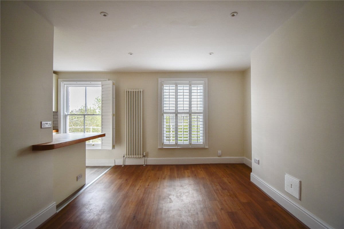 3 bedroom flat, Bateman Street, Cambridge CB2 - Available