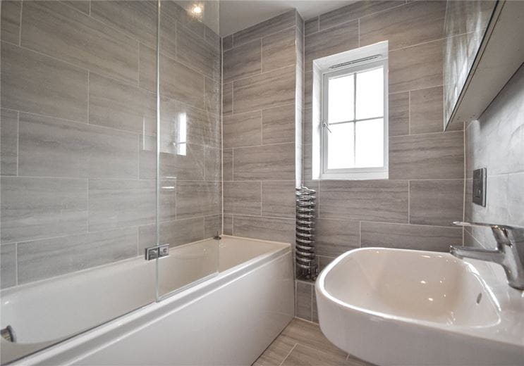 2 bedroom house, Grebe Court, Cambridge CB5