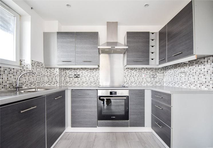 2 bedroom flat, Warren Close, Cambridge CB2 - Available
