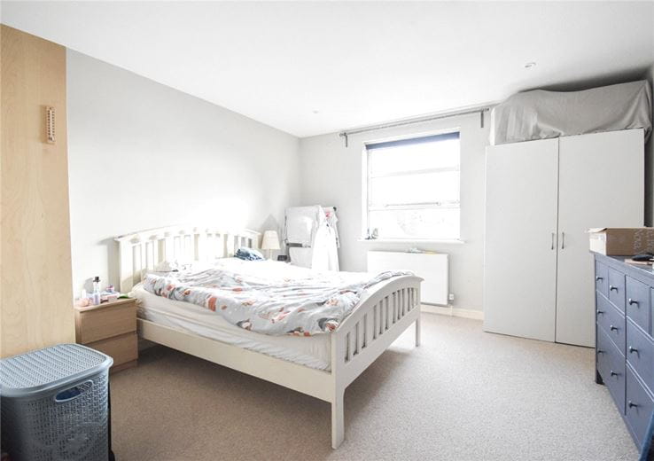 1 bedroom flat, Guthrie Court, Paradise Street CB1