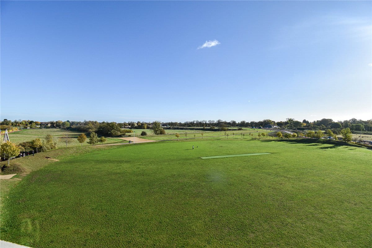 2 bedroom flat, Eddington Avenue, Eddington CB3 - Available