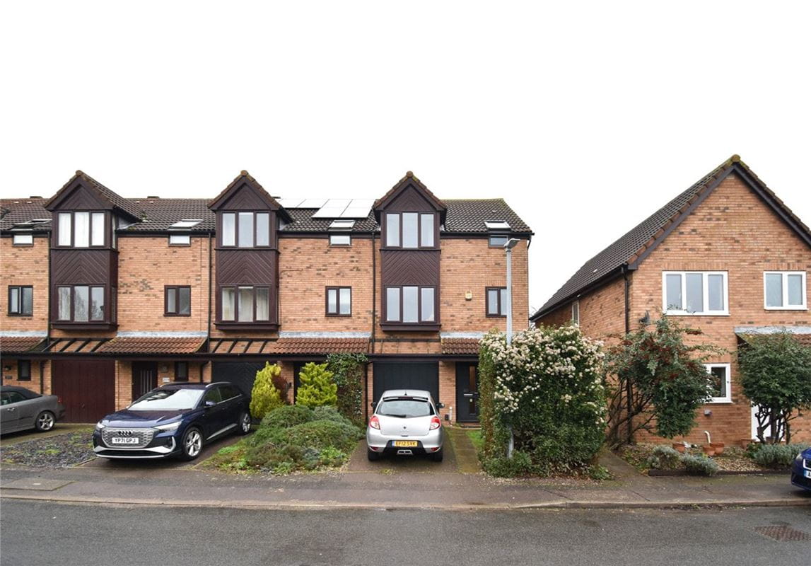 4 bedroom house, The Sycamores, Milton CB24 - Let Agreed