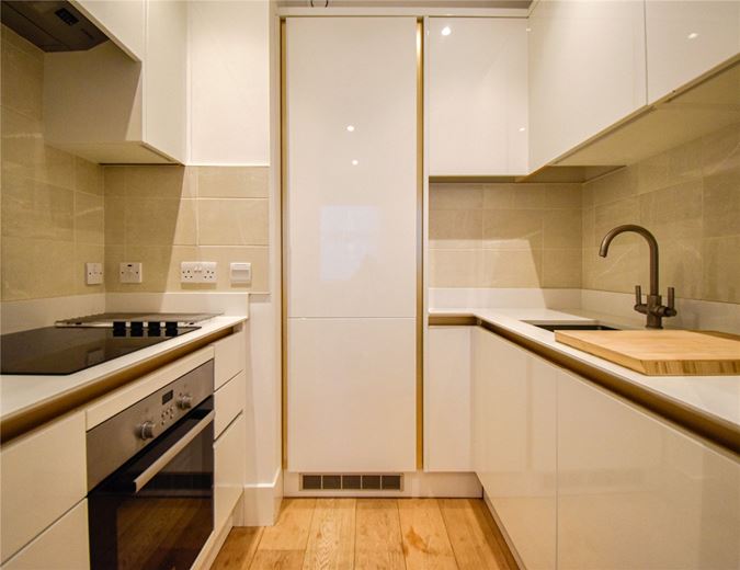 1 bedroom flat, Carlyle House, 20 Devonshire Road CB1 - Available