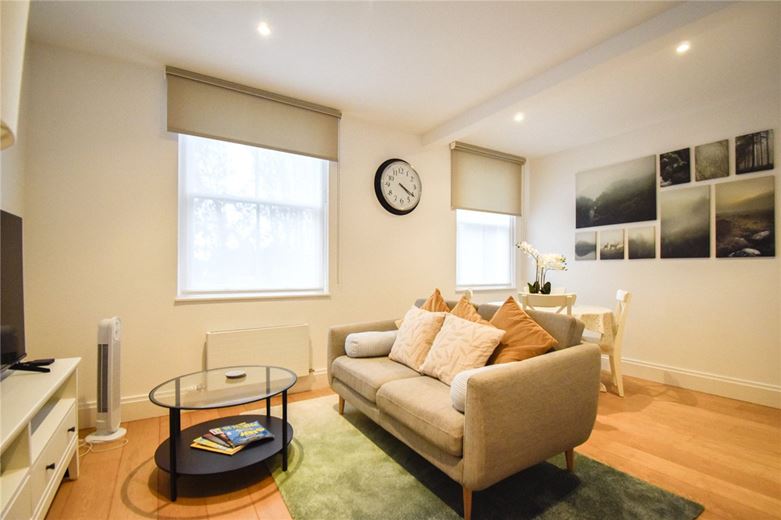 1 bedroom flat, Carlyle House, 20 Devonshire Road CB1 - Available