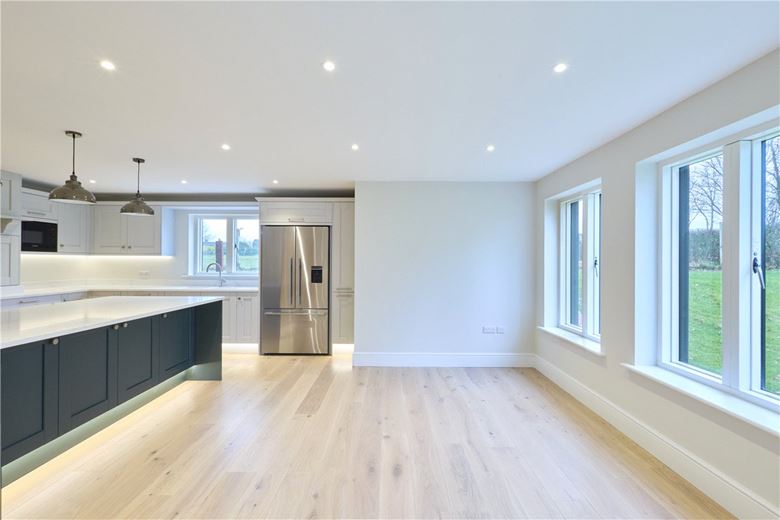 4 bedroom house, Water End, Wrestlingworth SG19 - Available