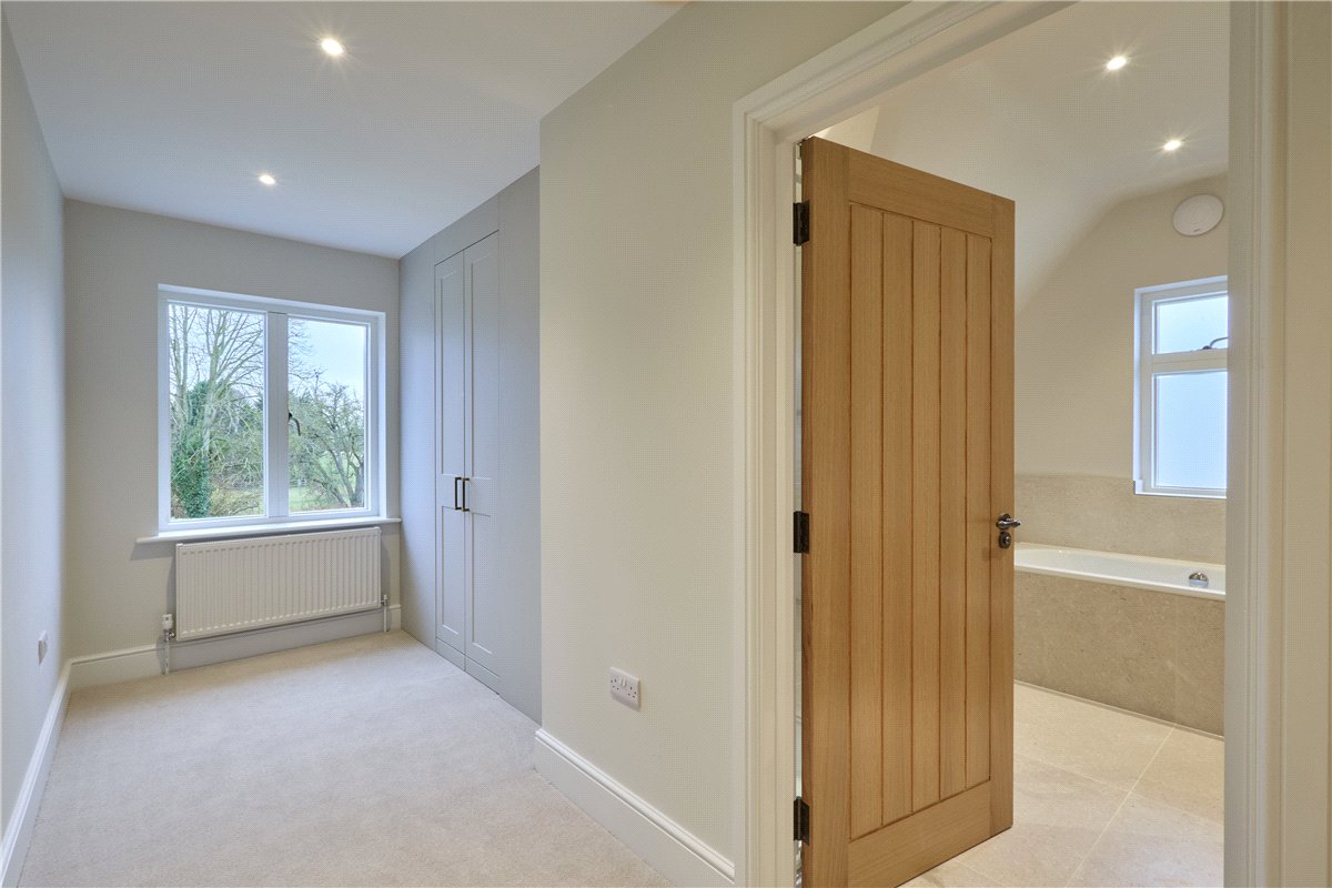 4 bedroom house, Water End, Wrestlingworth SG19 - Available