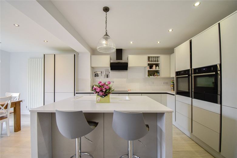 4 bedroom house, Wellbrook Way, Girton CB3 - Let Agreed