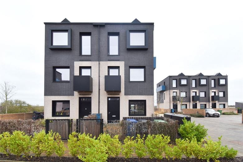 3 bedroom house, Lockhart Way, Northstowe CB24 - Let Agreed