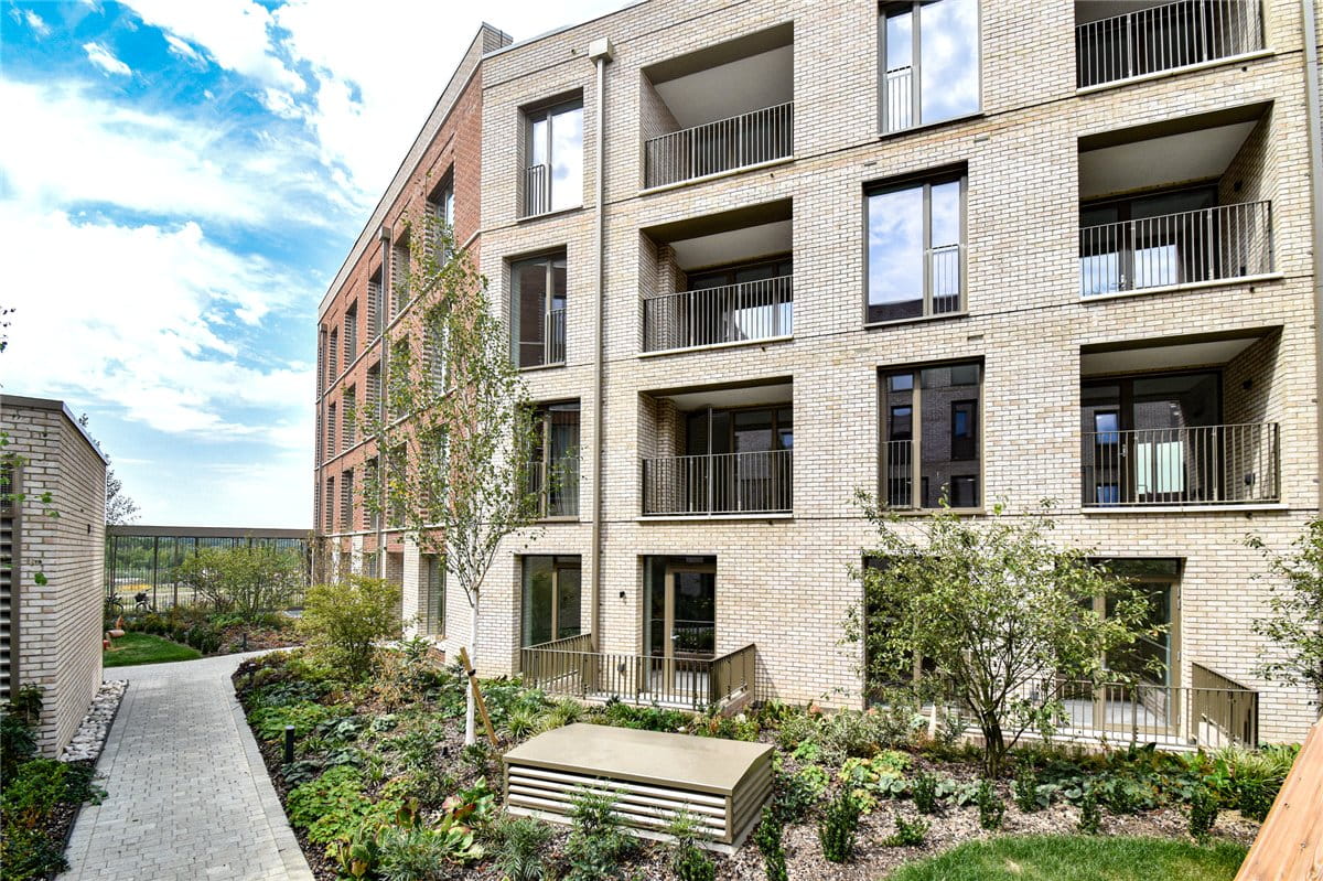 1 bedroom flat, Appleton Way, Cambridge CB3 - Let Agreed