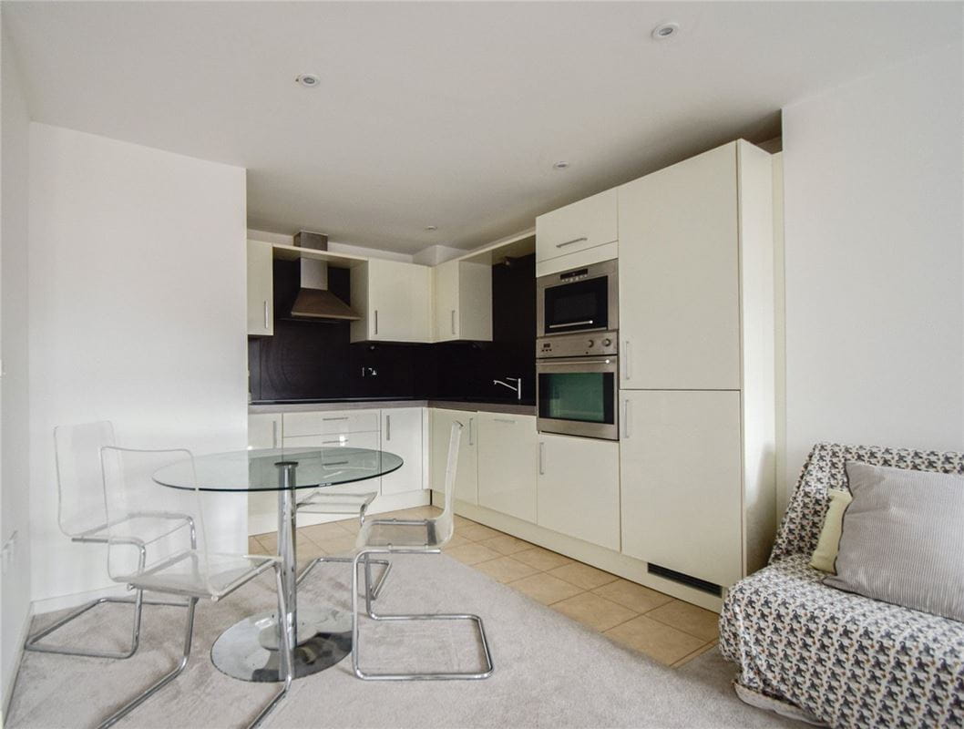 1 bedroom flat, The Belvedere, Homerton Street CB2 - Let Agreed