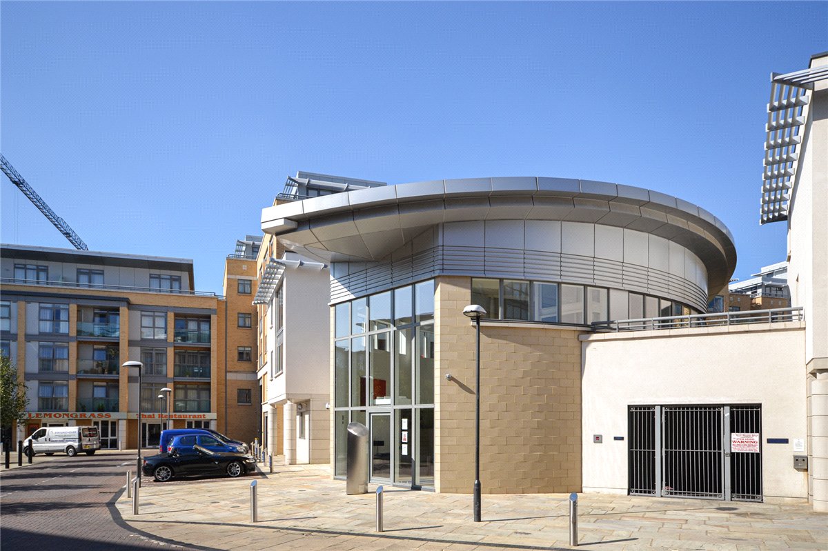 1 bedroom flat, The Belvedere, Homerton Street CB2 - Let Agreed