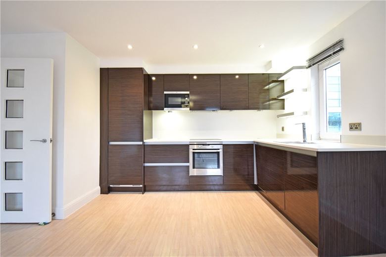 1 bedroom flat, Garden Court, Adam & Eve Street CB1 - Let Agreed