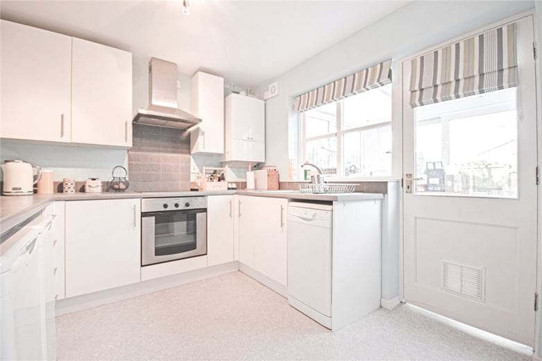 2 bedroom house, Stott Gardens, Cambridge CB4 - Let Agreed