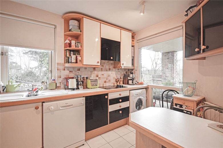 3 bedroom flat, The Oasthouse, Pinehurst South CB3
