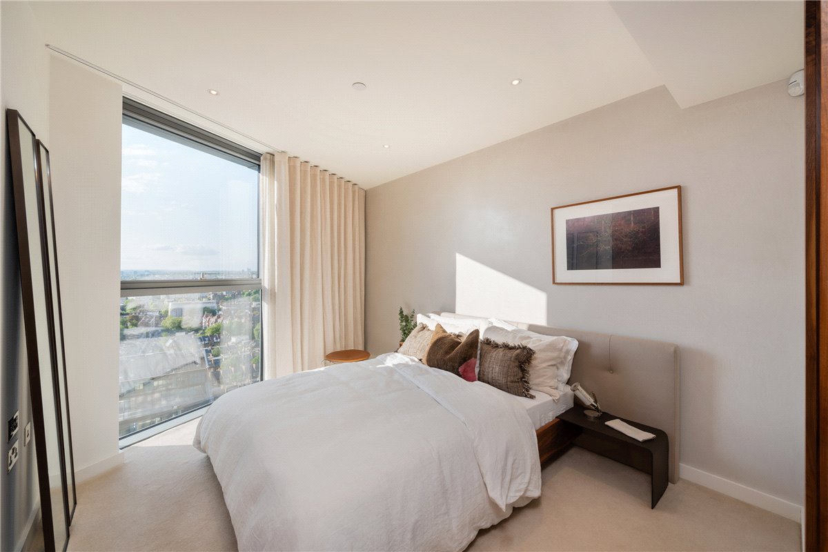 2 bedroom flat, Tower West, Chelsea Waterfront SW10 - Available