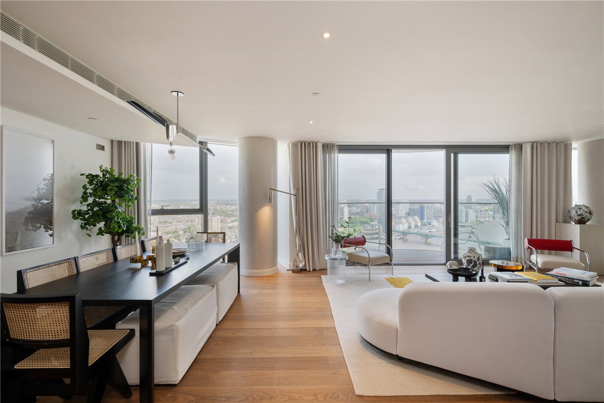 4 bedroom flat, Waterfront Drive, Chelsea Waterfront SW10 - Available