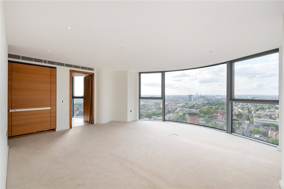 5 bedroom flat, Waterfront Drive, Chelsea Waterfront SW10 - Available