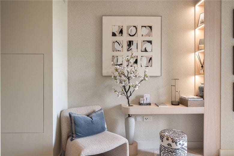 2 bedroom flat, Waterfront Drive, Chelsea Waterfront SW10 - Available