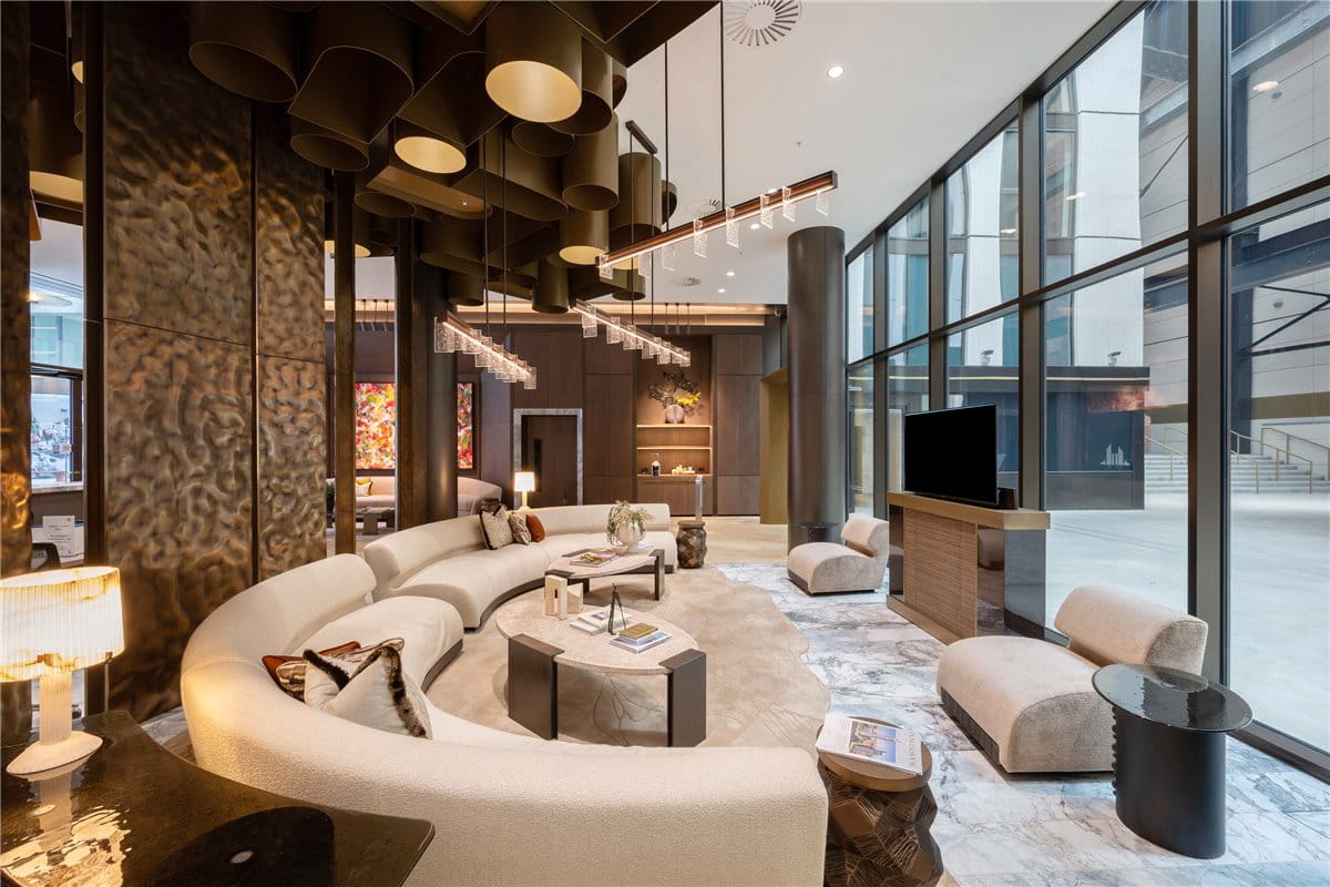 4 bedroom flat, Waterfront Drive, Chelsea Waterfront SW10 - Available