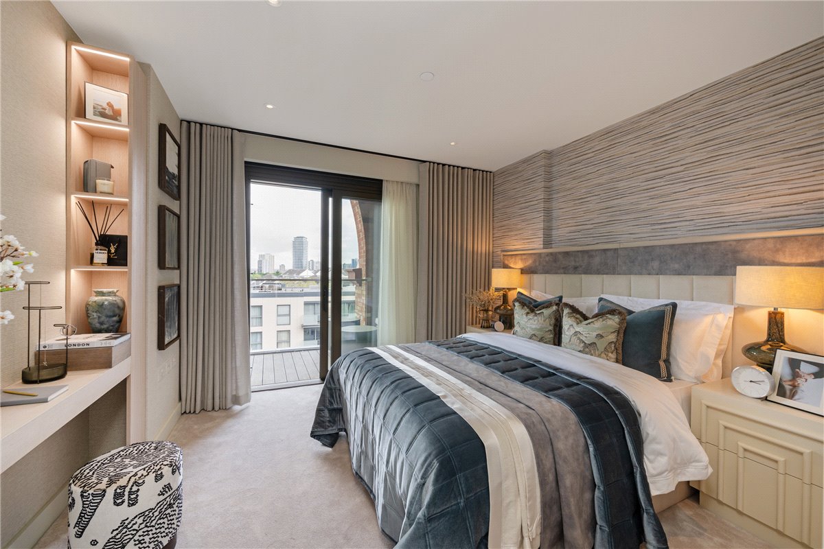 5 bedroom flat, Waterfront Drive, Chelsea Waterfront SW10 - Available
