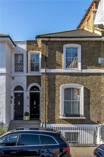 4 bedroom house, Limerston Street, Chelsea SW10 - Sold