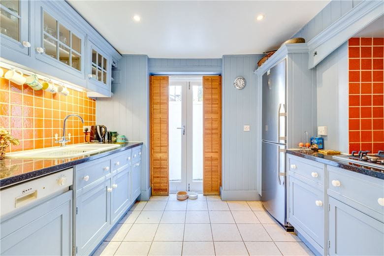 4 bedroom house, Portland Road, Holland Park W11 - Available