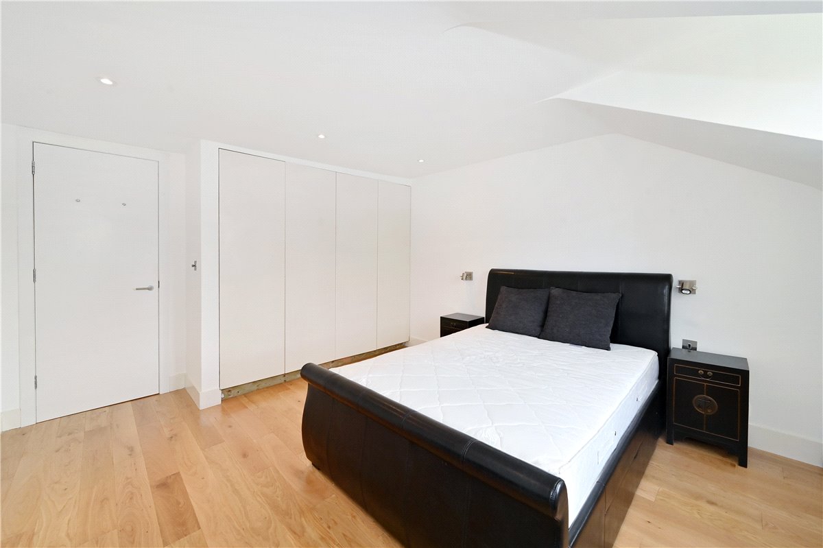 1 bedroom flat, Hans Road, Knightsbridge SW3 - Available