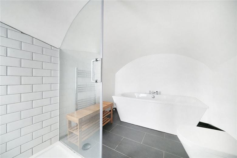 2 bedroom flat, Warwick Way, Pimlico SW1V - Available