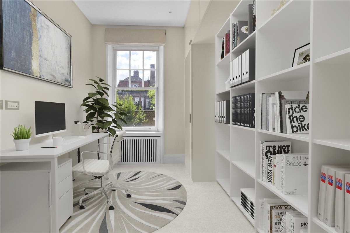 4 bedroom flat, Wynnstay Gardens, Kensington W8 - Available