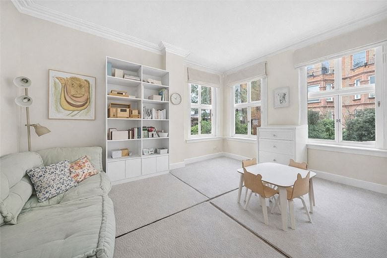 4 bedroom maisonette, Harrington Gardens, South Kensington SW7 - Available