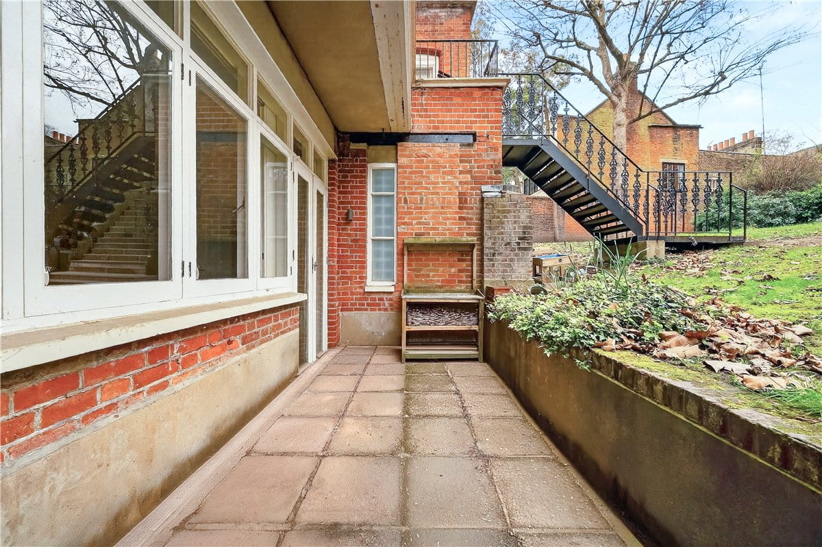 4 bedroom maisonette, Harrington Gardens, South Kensington SW7 - Available