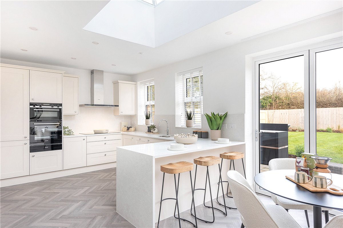 5 bedroom house, Oakfields, Preston SG4 - Sold