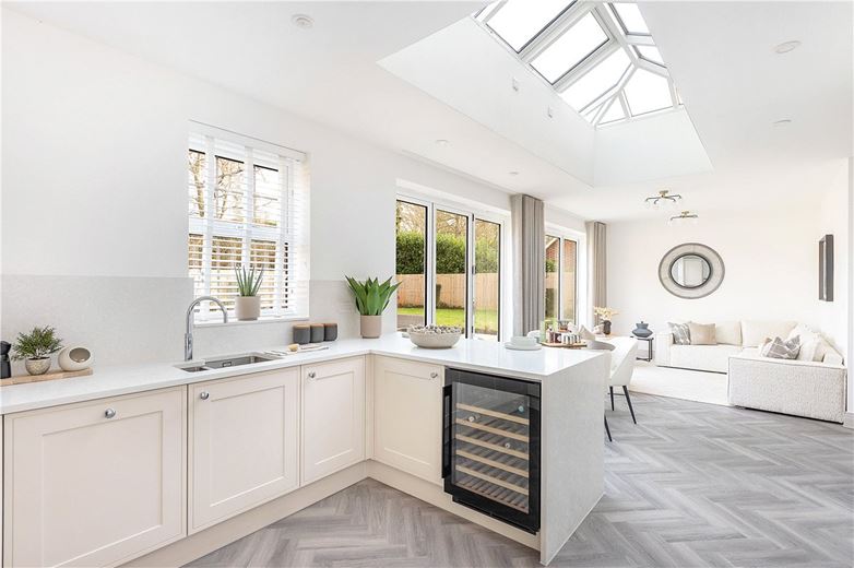 5 bedroom house, Oakfields, Preston SG4 - Sold